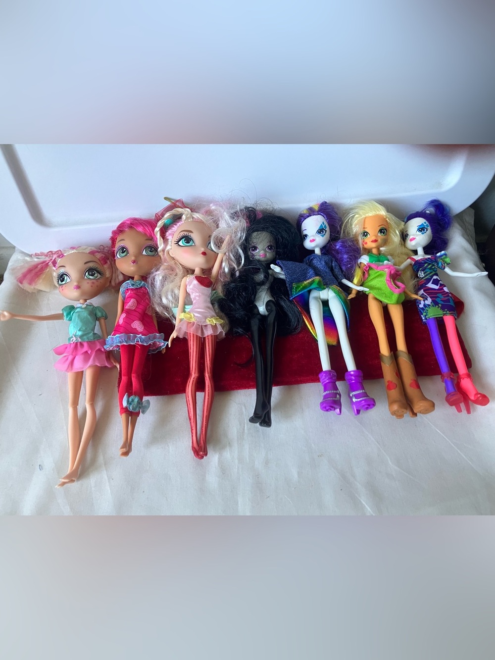 Lot Seven 7 Fashion Dolls - 3 La Dee Da & 4 Equestria Girls USED.